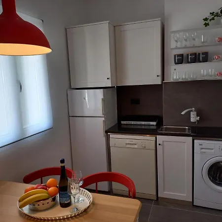 Unique With Garden And Sea View Апартаменты *