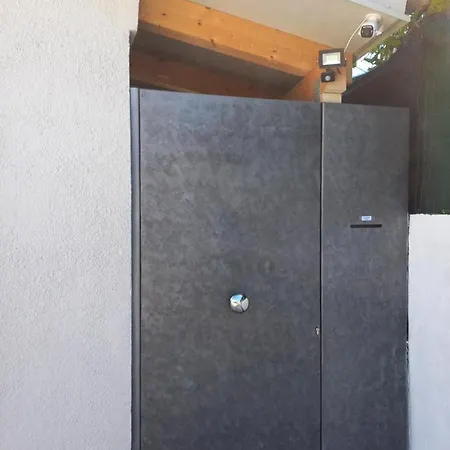 Appartement Unique With Garden&sea View